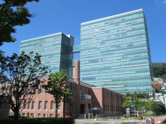 東亜大学