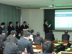 佐々木ゼミなどの経済学部3ゼミが合同研究発表大会SCANに参加