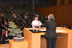 経済学部 学位記授与式を行いました