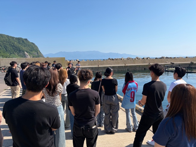 鮭養殖場