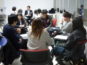 教職希望学生をサポートします—OB・OG教員との交流会—