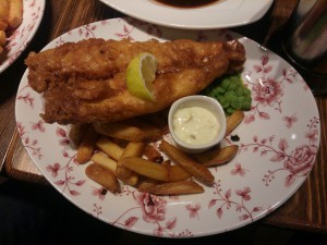 イギリスでぜひ食べたかったフィッシュアンドチップス。