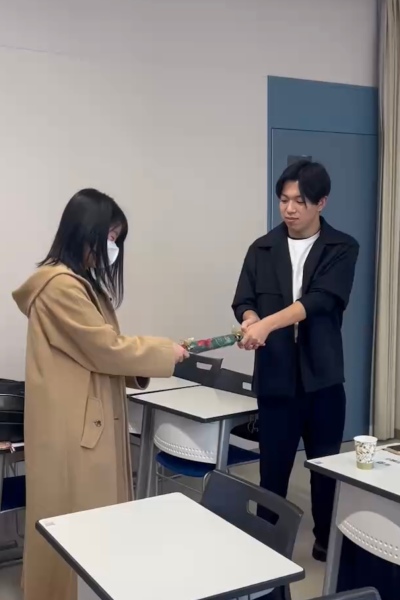 引っ張ってみる