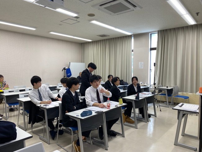 生徒の目線で、授業を考える良い経験に。