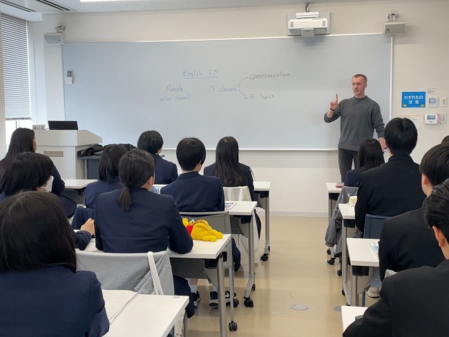 英語英米文学科 コホ先生による授業