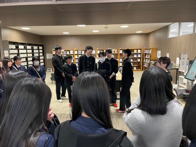 自由に使える図書館