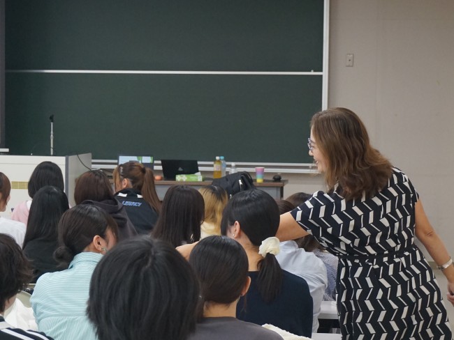 終始にぎやかな雰囲気の講演会となりました