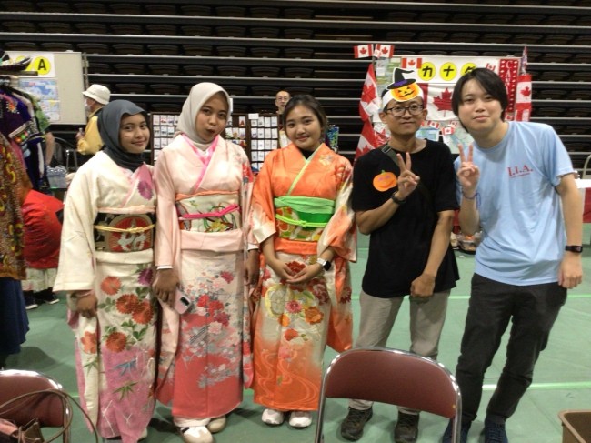 外国人との交流の様子