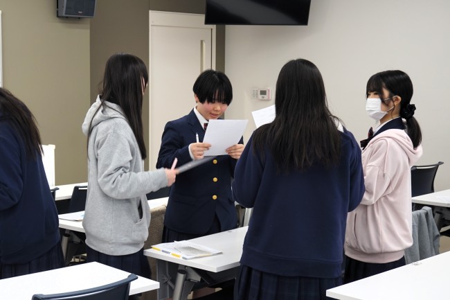楽しみながら英語を学びます