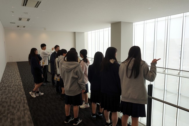 授業後のキャンパスツアー