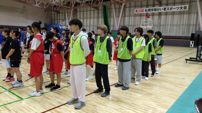開会式に皆で整列
