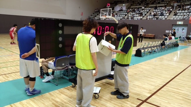 表示ボード係で奮闘！