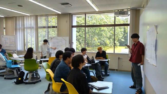 専門ゼミCの研究発表会の様子3