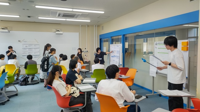 専門ゼミCの研究発表会の様子4