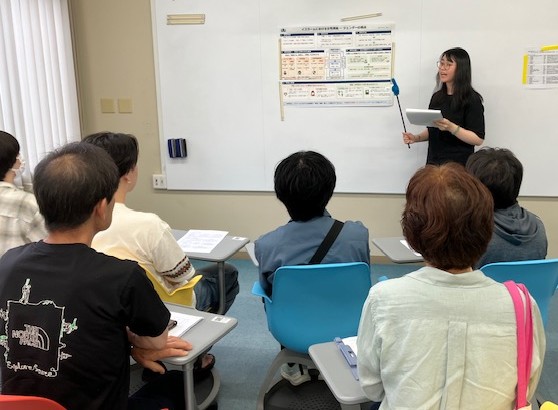 多くの学生・先生方の前での発表