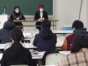 パネリストと学生