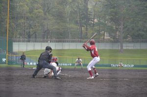 硬式野球部入れ替え戦の様子