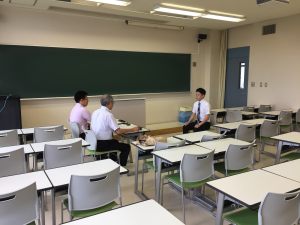 採用試験対策の様子